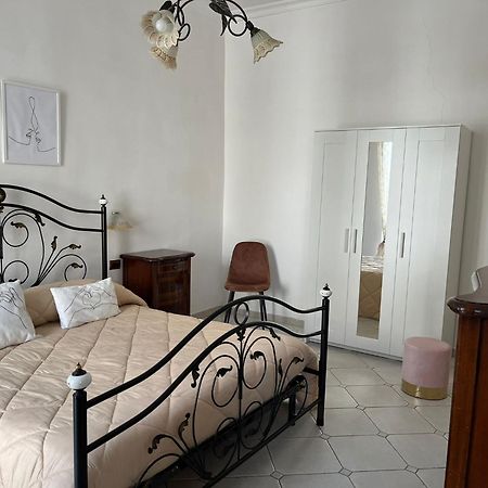 Appartamento Franck House Napoli Esterno foto