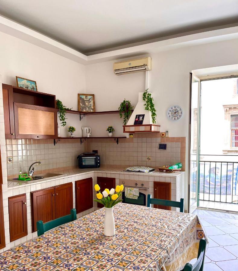 Appartamento Franck House Napoli Esterno foto